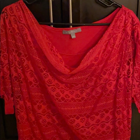 Red woman’s top - Picture 2 of 3